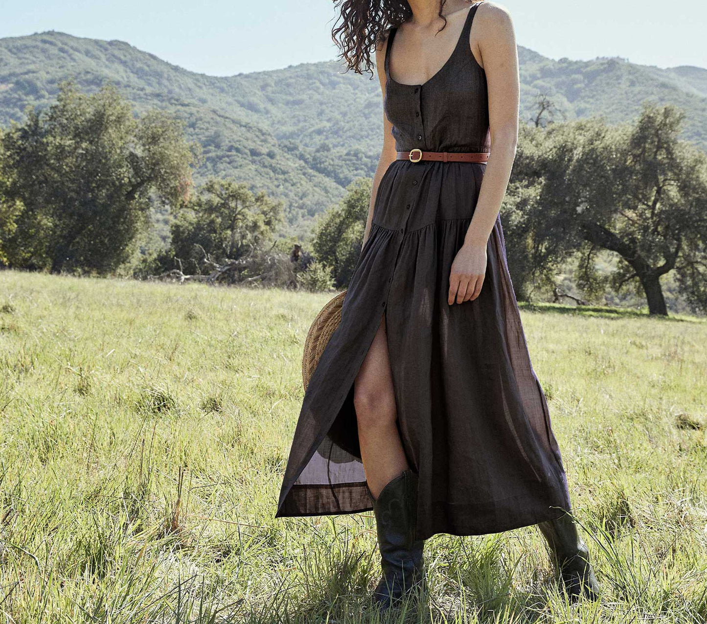 HMD -- AVALON DRESS -- BLACK