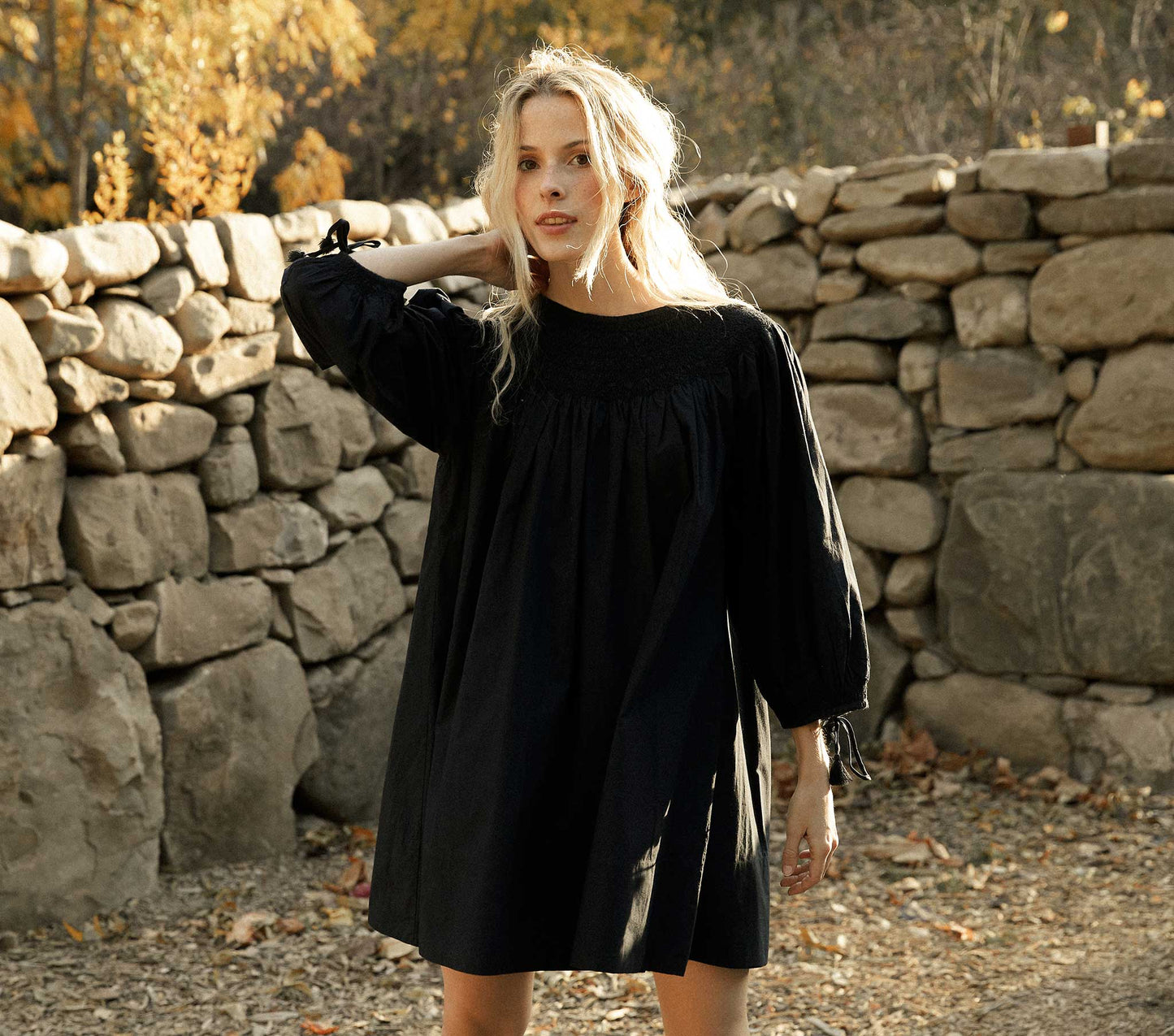 HMD -- THEDA DRESS -- BLACK