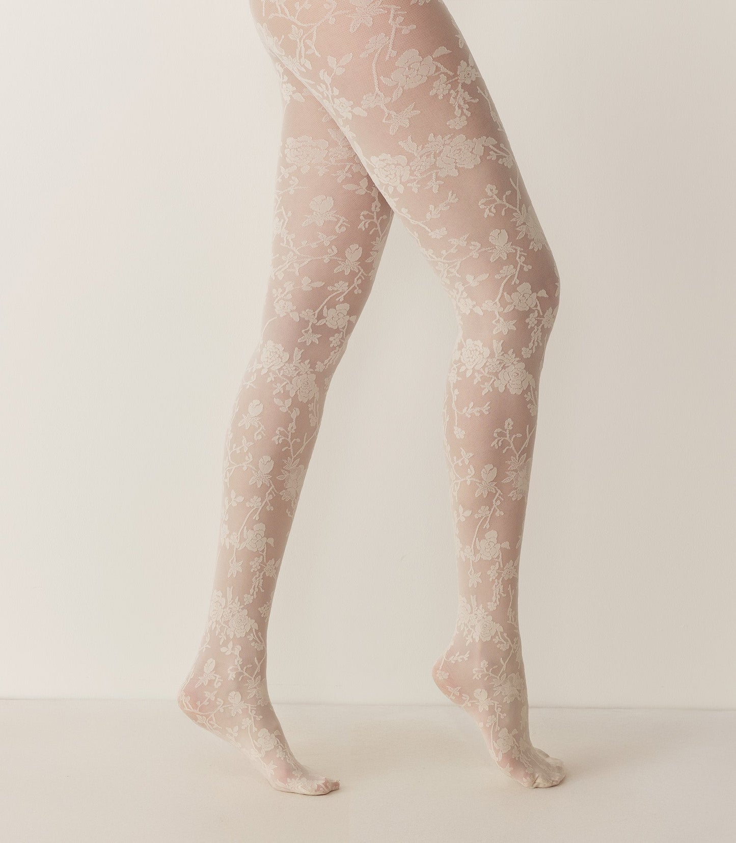 WOLFORD FLORAL LACE TIGHTS -- BUTTERMILK