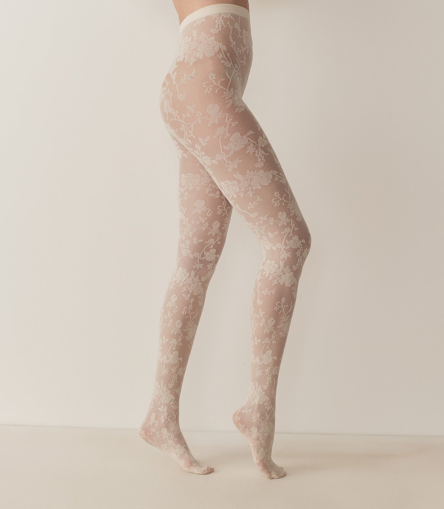 WOLFORD FLORAL LACE TIGHTS -- BUTTERMILK