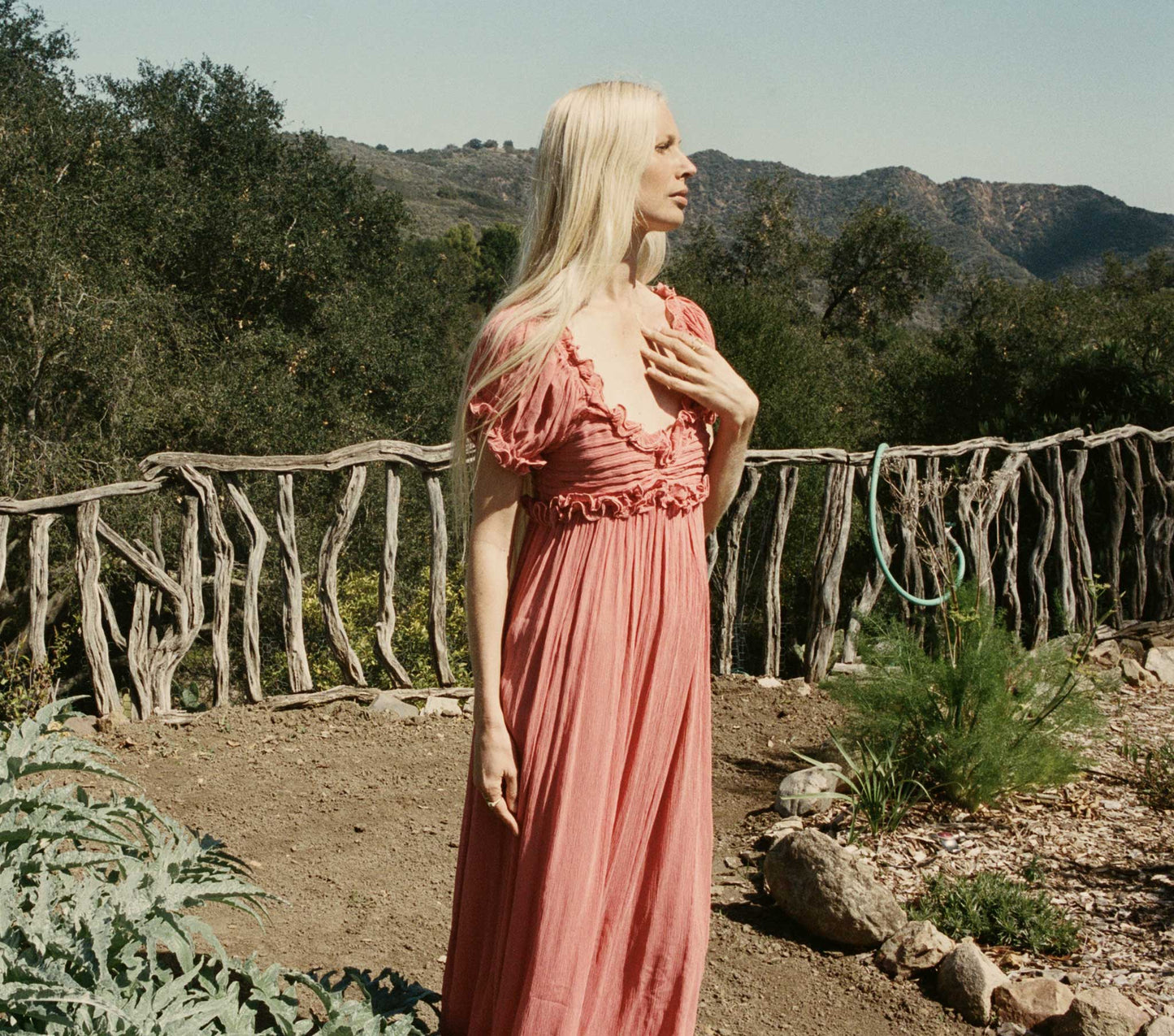 HMD -- DREW DRESS -- MIRAGE