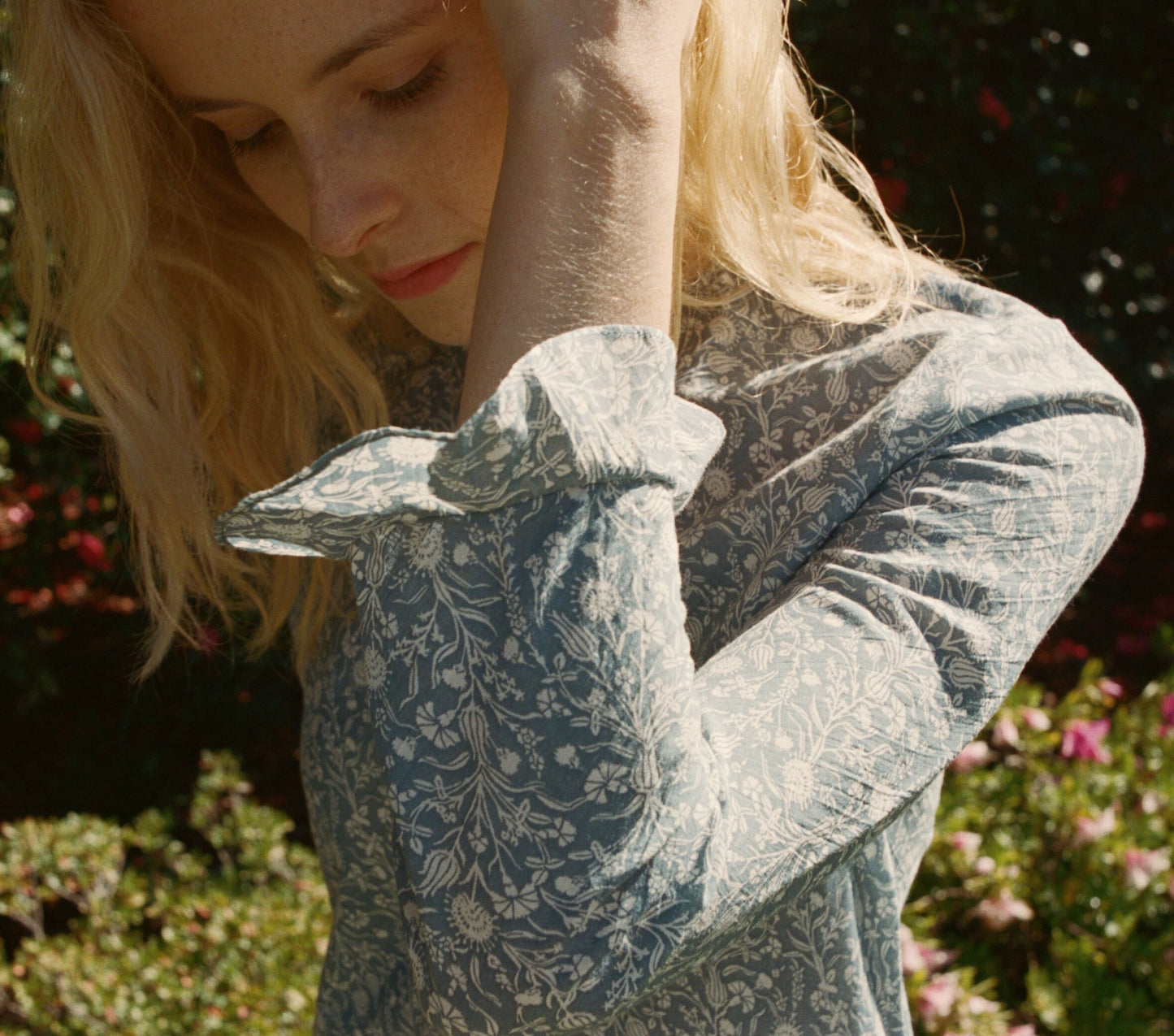 HMD -- LOIRE DRESS -- CHINA BLUE MINI EARL FLORAL