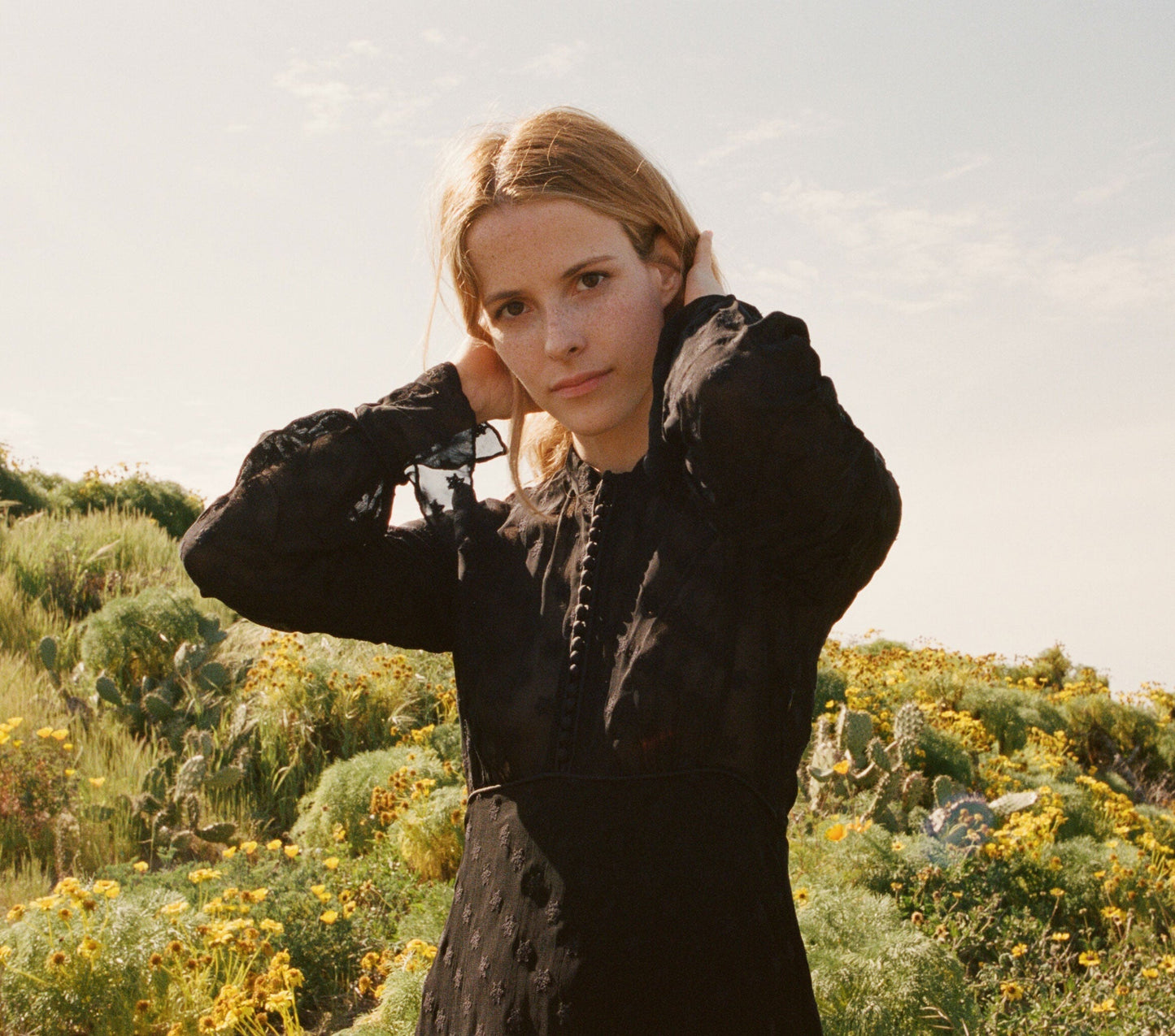 HMD -- BUCHANAN DRESS -- BLACK