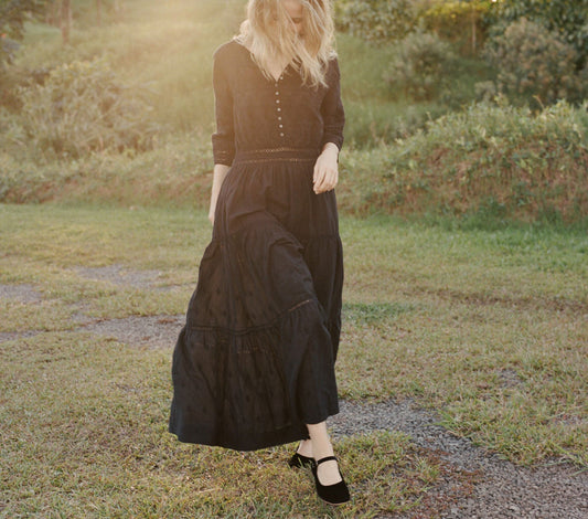 HMD -- PROVENCAL DRESS -- BLACK