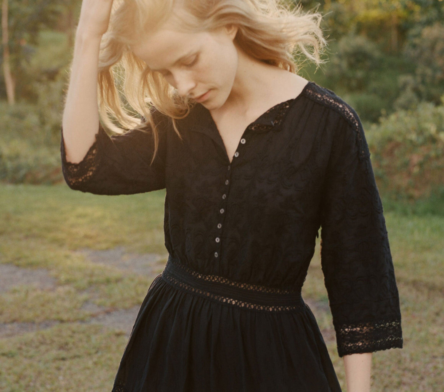 HMD -- PROVENCAL DRESS -- BLACK