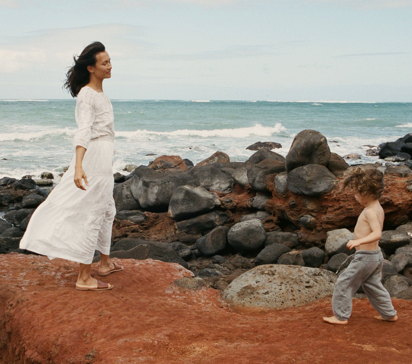 HMD -- PROVENCAL DRESS -- SALT