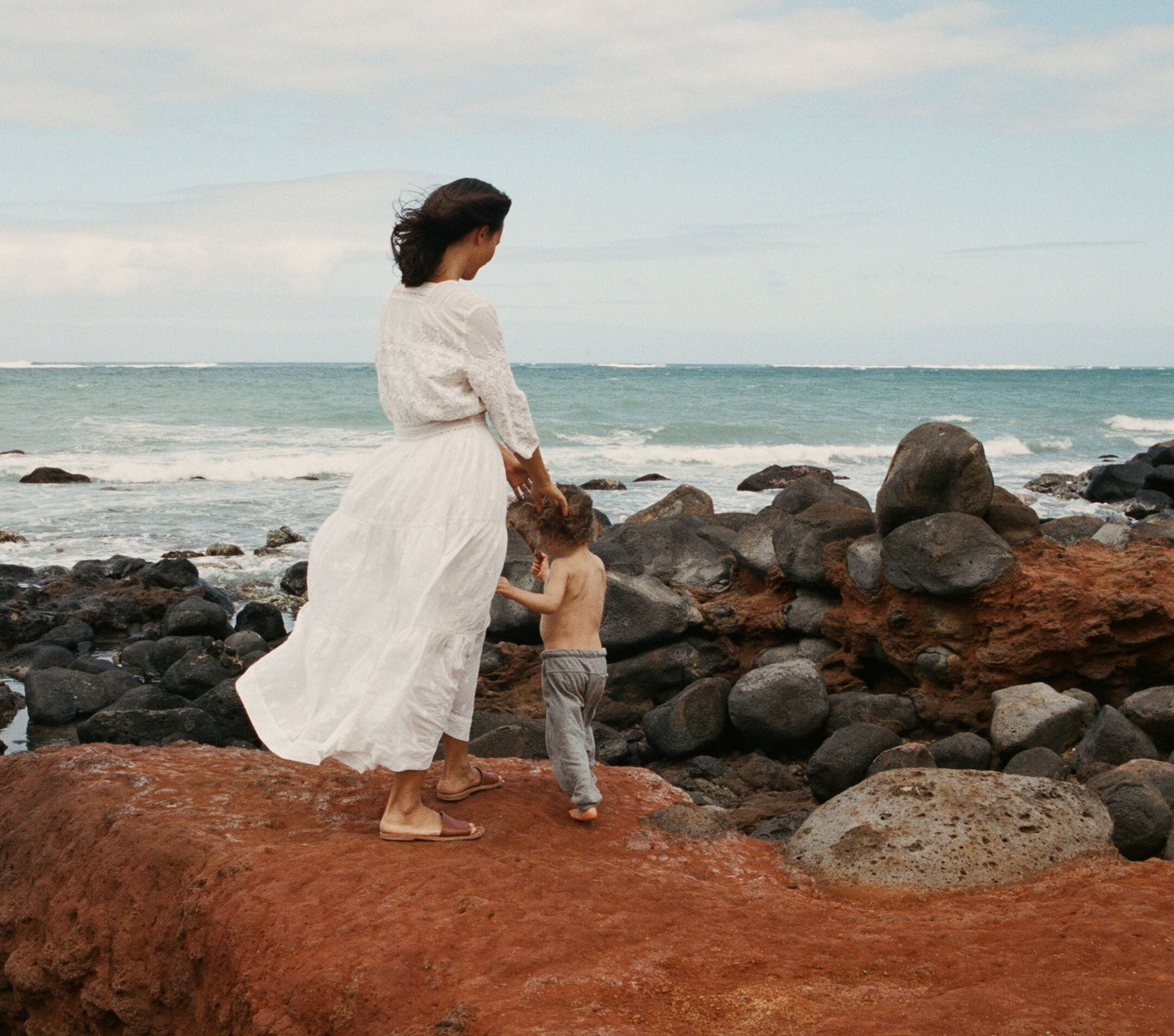 HMD -- PROVENCAL DRESS -- SALT