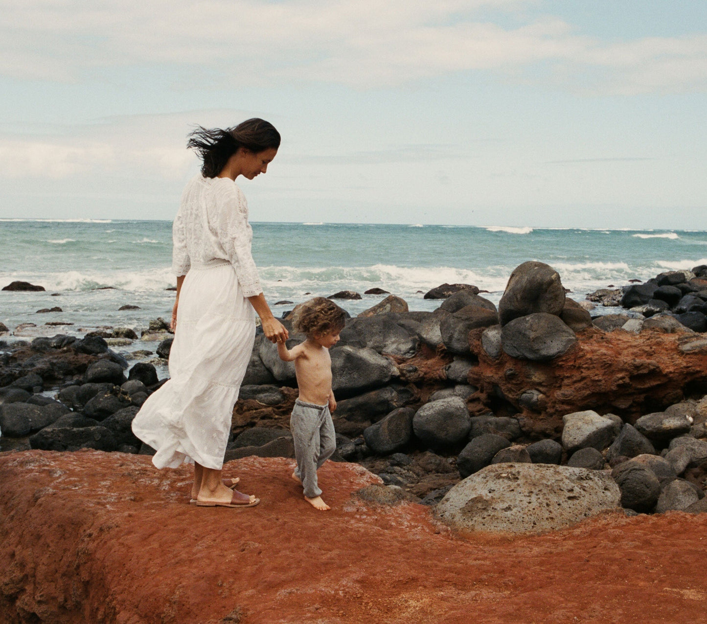 HMD -- PROVENCAL DRESS -- SALT