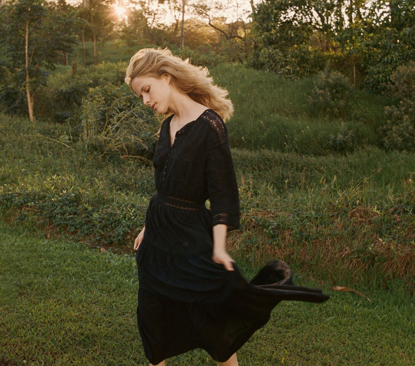 HMD -- PROVENCAL DRESS -- BLACK