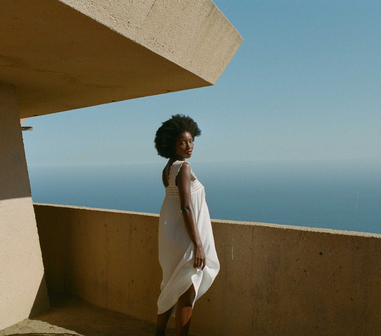 HMD -- BRIONY DRESS -- SALT