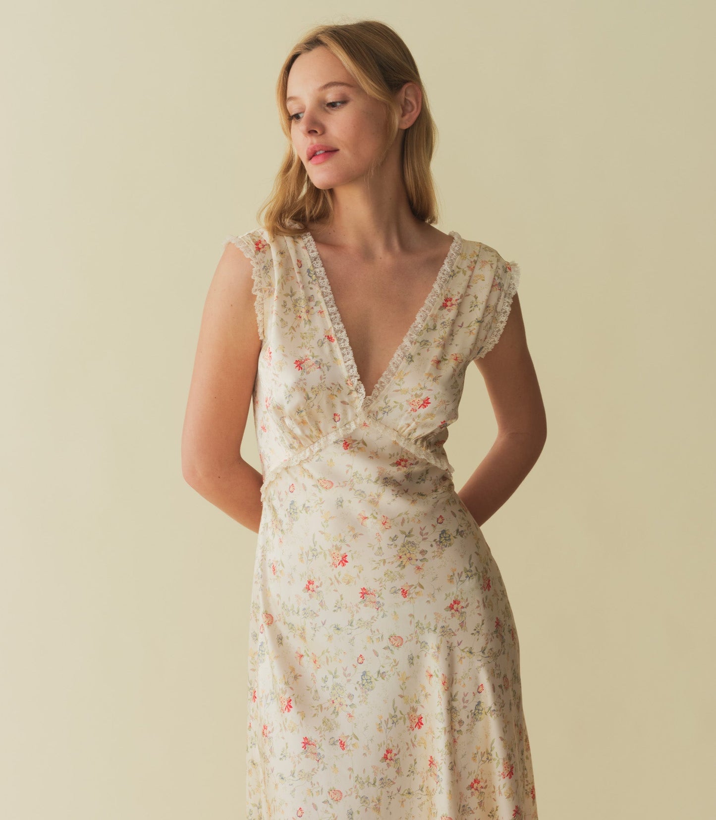 HMD -- TAHLIA DRESS -- FLOWERING MEADOW