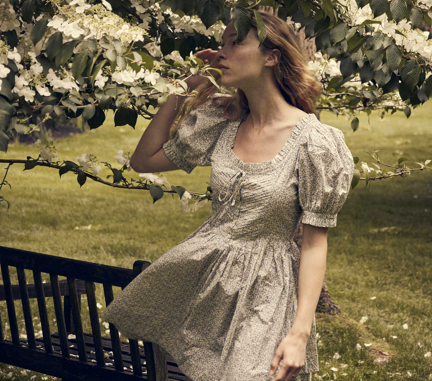 HMD -- TRAIL DRESS -- CREAM COTTAGE IVY FLORAL