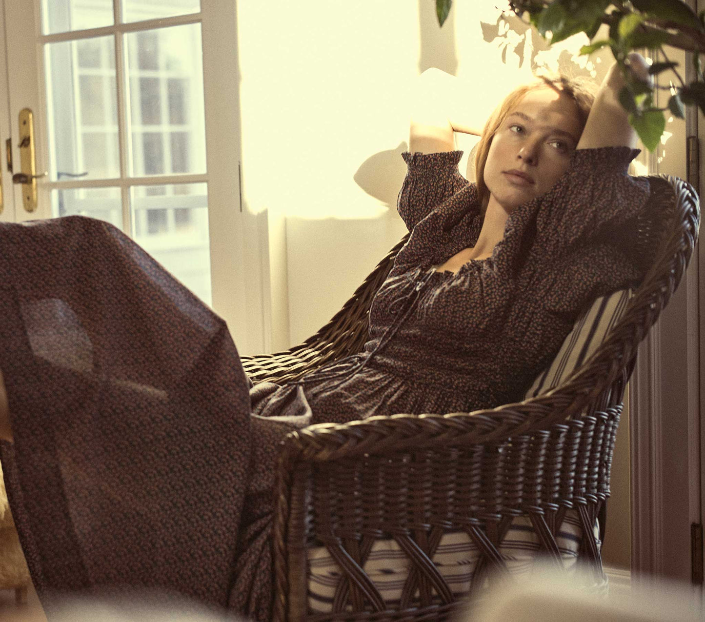 HMD -- ISCHIA DRESS -- NAVY BISOU FLORAL