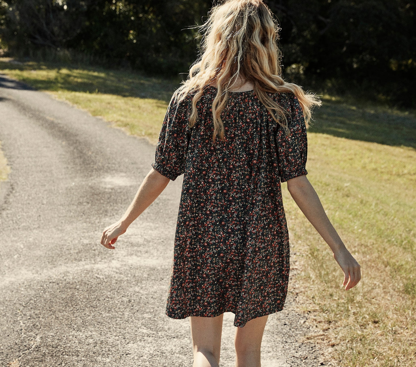 HMD -- CHESTNUT DRESS -- BLACK PETIT JARDIN PRINT