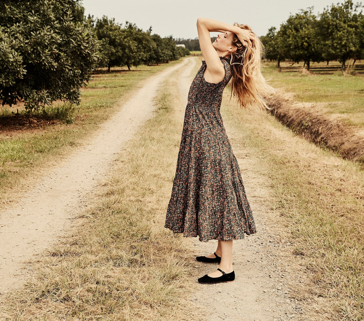 HMD -- RAVEN DRESS -- BLACK PETIT JARDIN PRINT