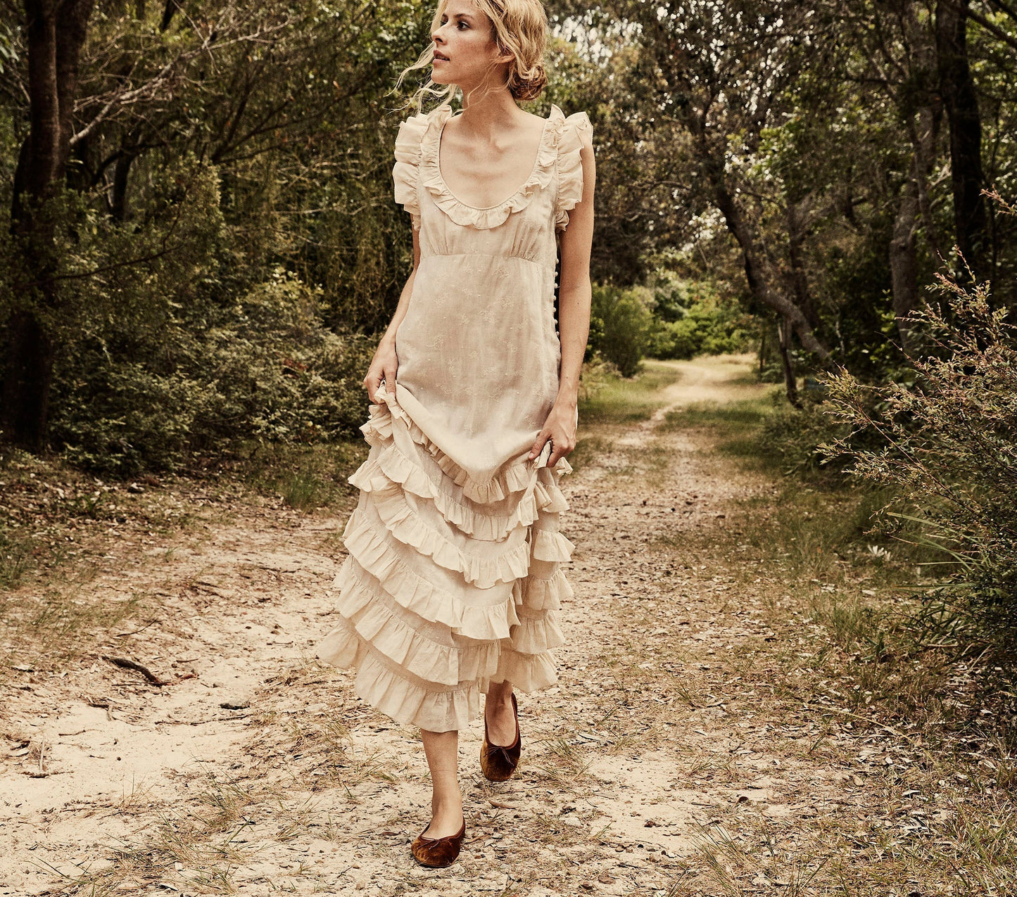 HMD -- CALLA DRESS -- DOVE