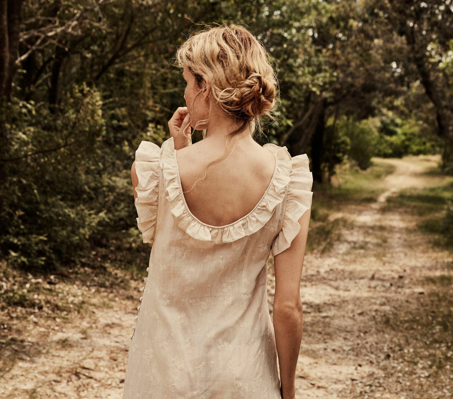 HMD -- CALLA DRESS -- DOVE