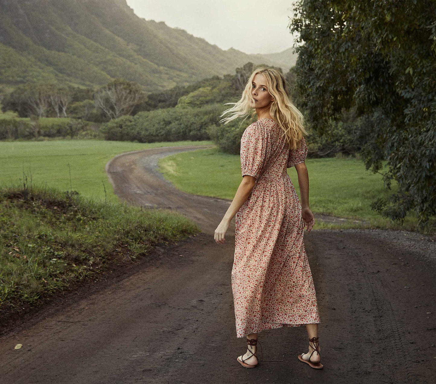 HMD -- ABRIELLE DRESS -- CORAL POPPY BELL FLORAL