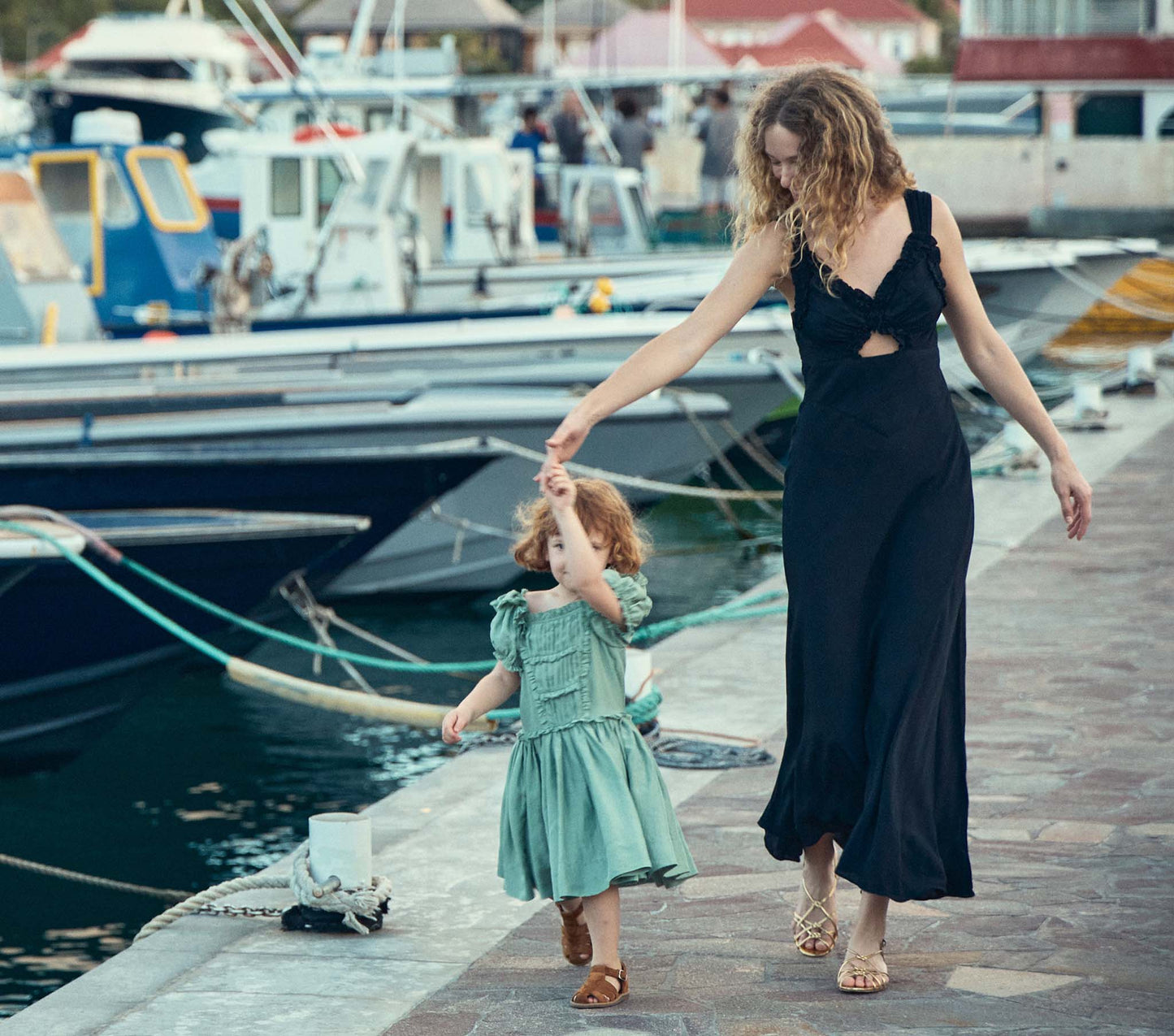 HMD -- AMORETTA DRESS -- BLACK