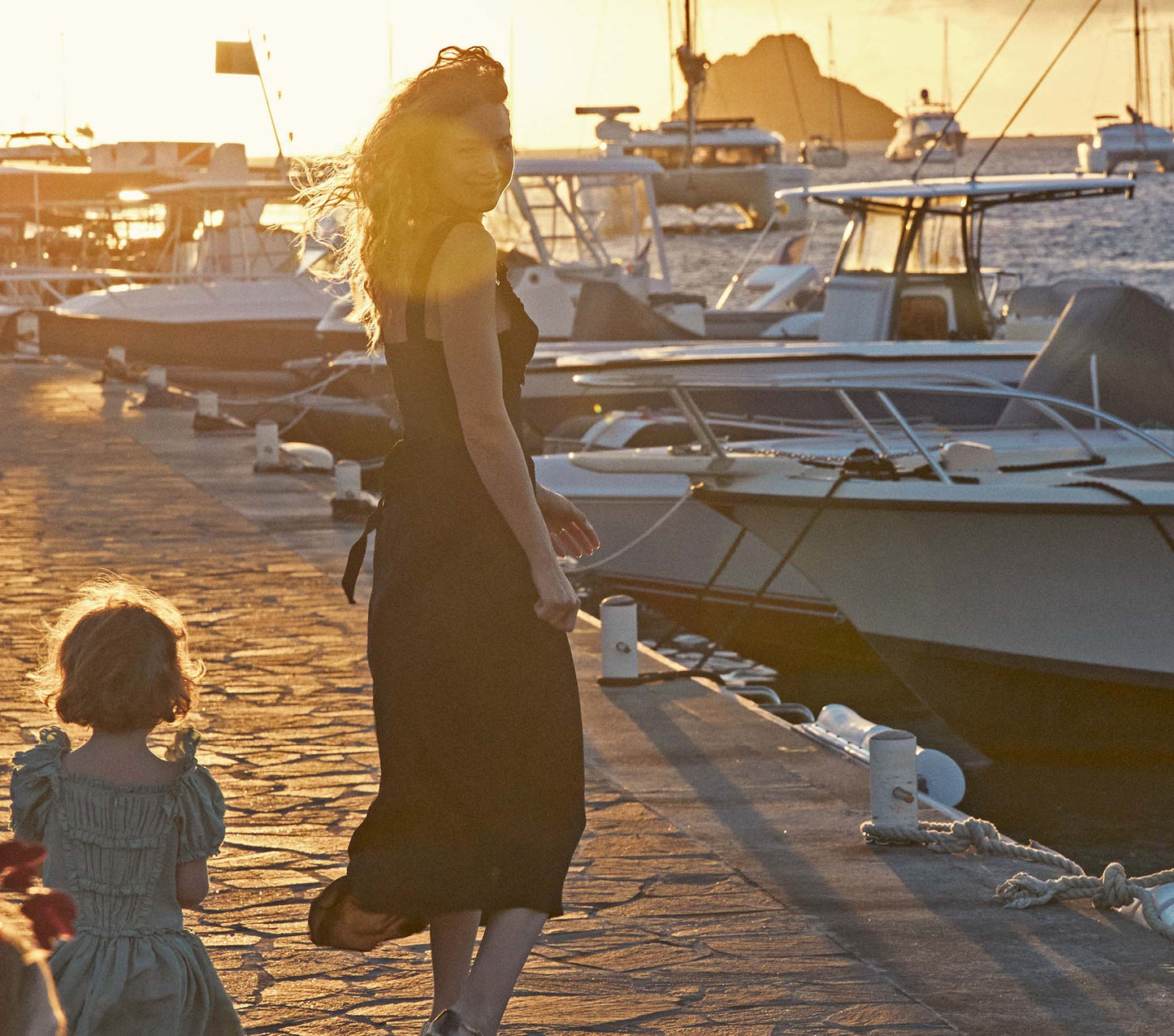 HMD -- AMORETTA DRESS -- BLACK