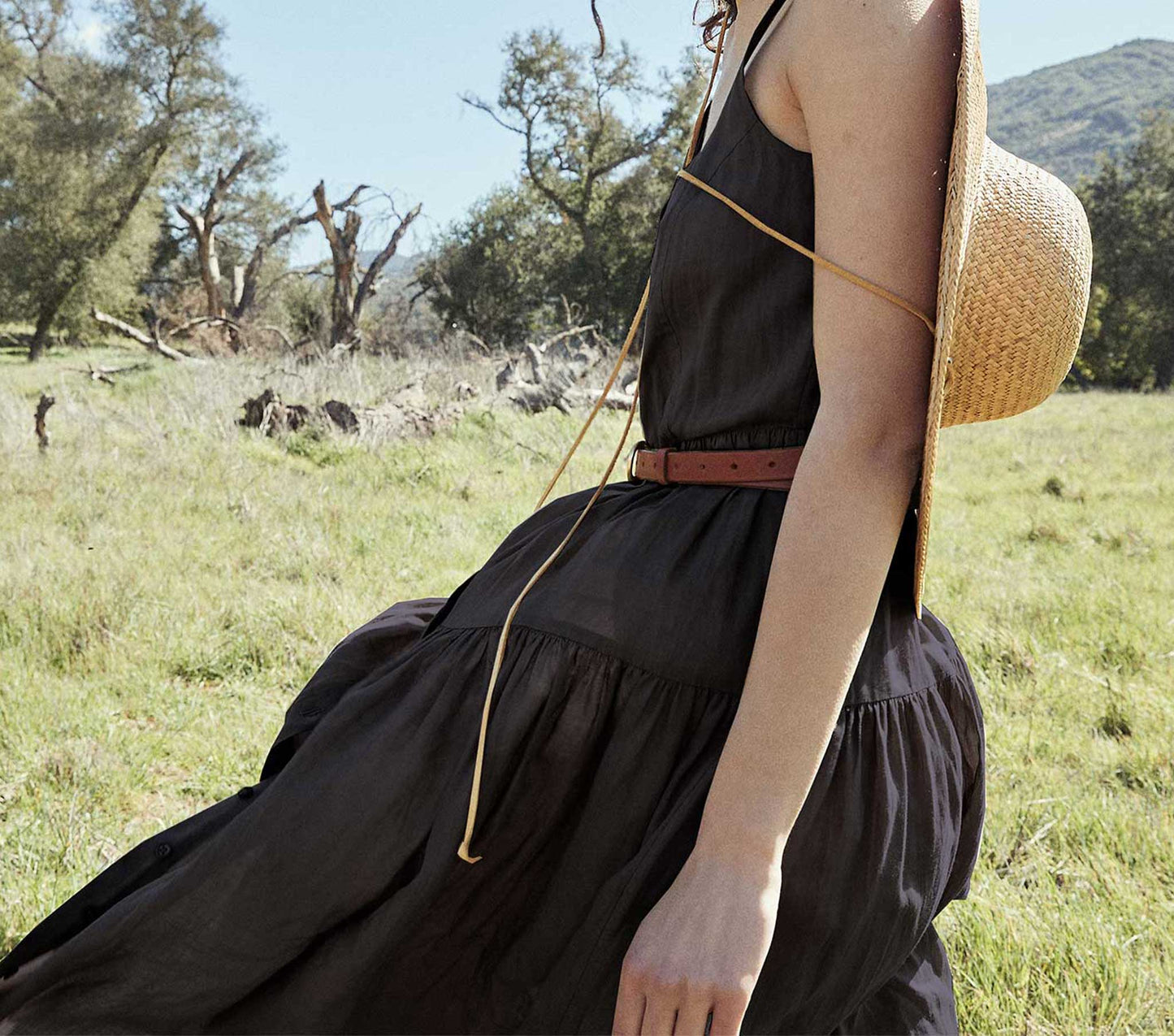 HMD -- AVALON DRESS -- BLACK