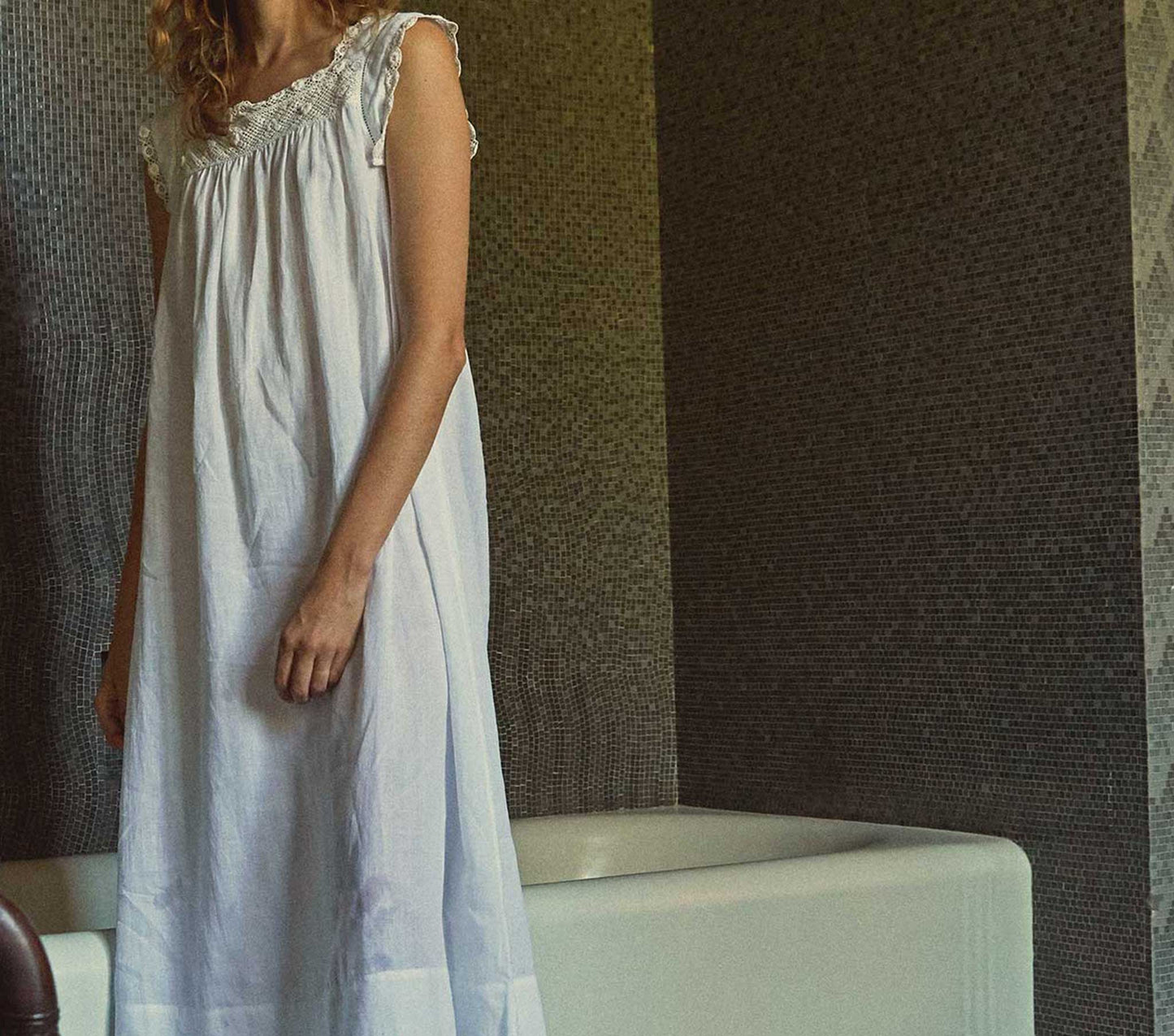 HMD -- AVIS NIGHTGOWN -- SALT