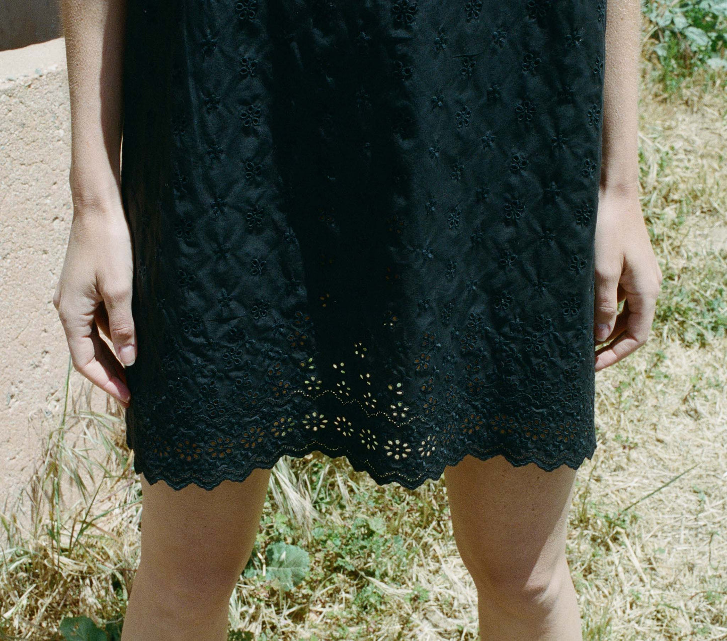 HMD -- CARINA DRESS -- BLACK