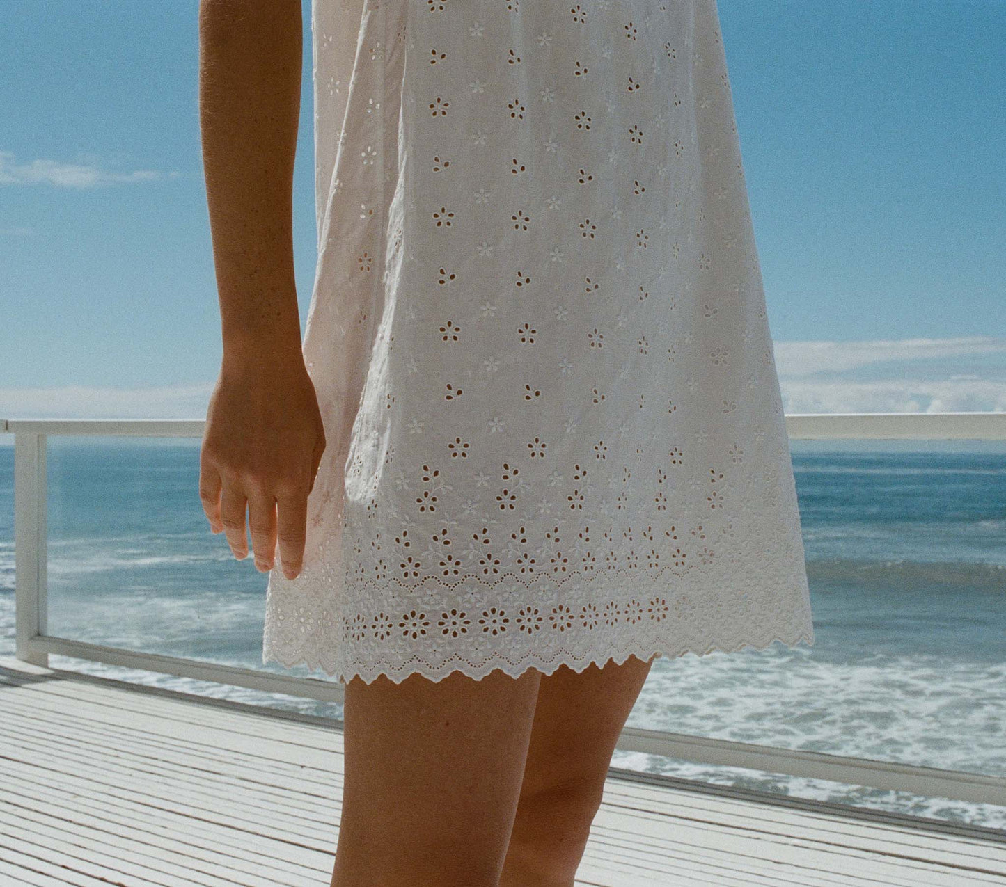 HMD -- CARINA DRESS -- SALT