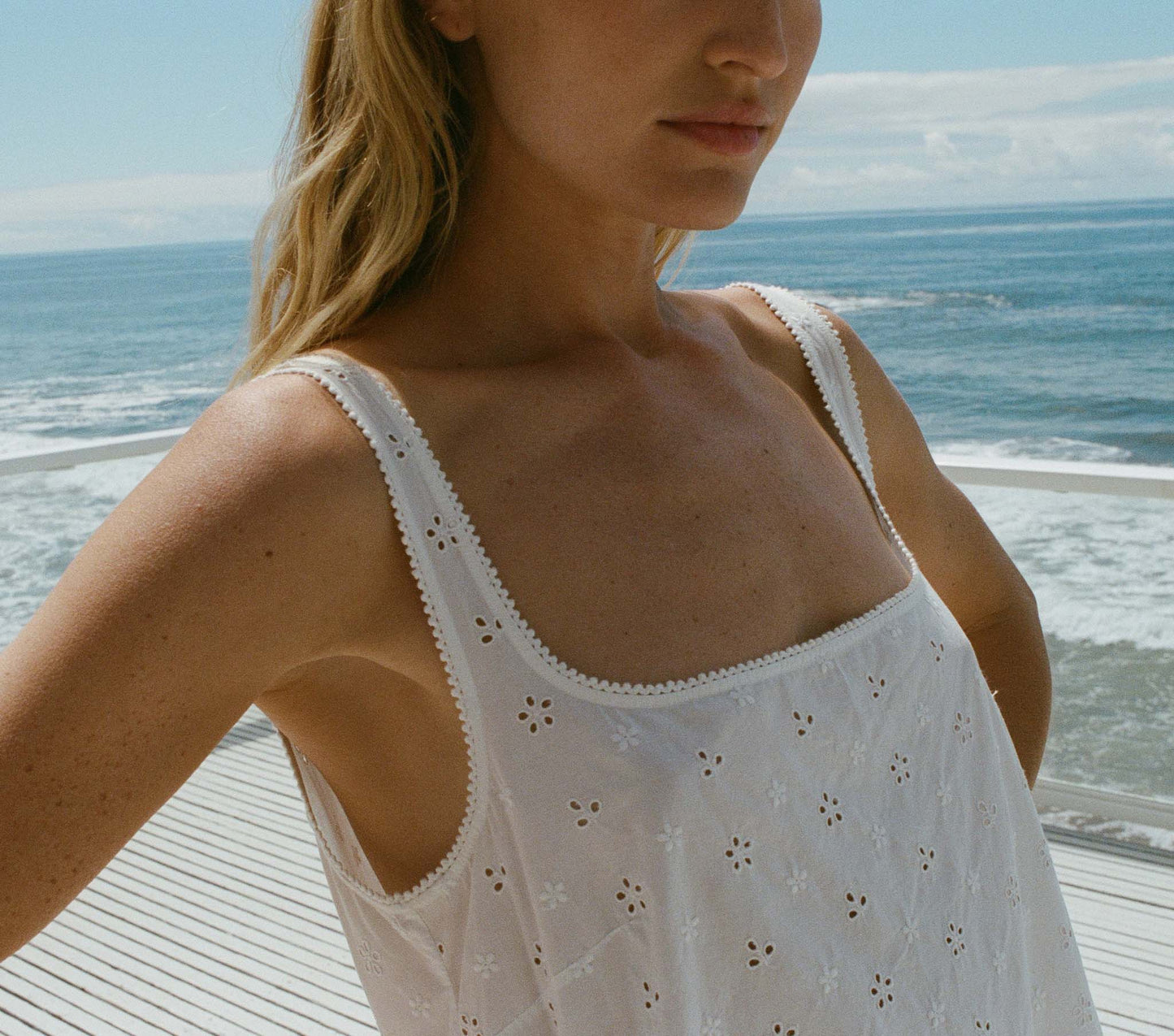 HMD -- CARINA DRESS -- SALT