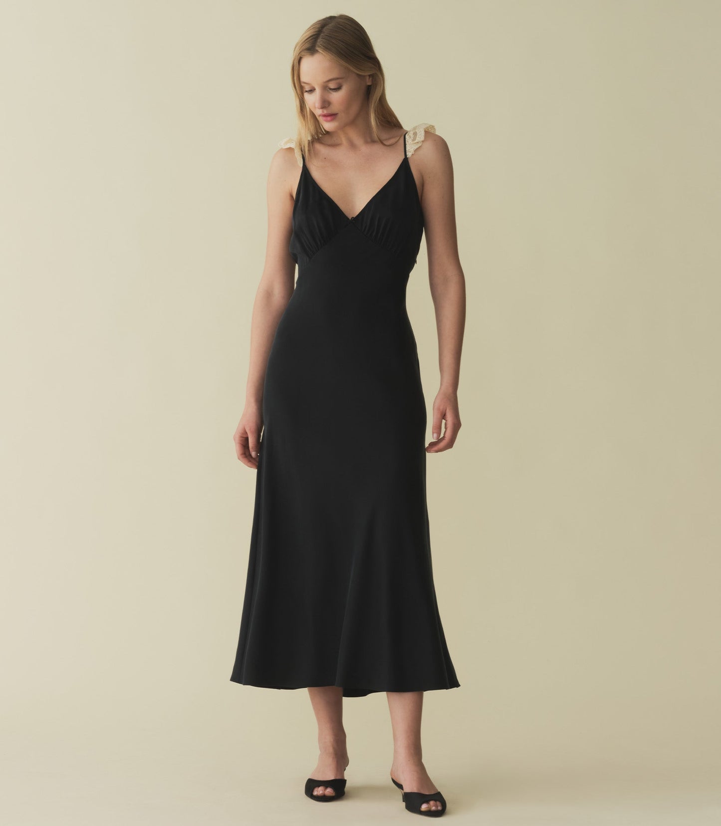 HMD -- CLAIRE DRESS -- BLACK