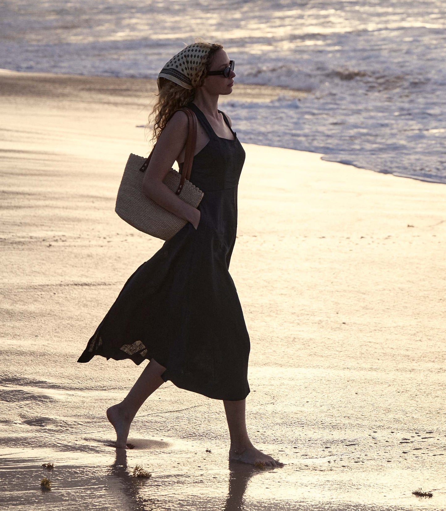 HMD -- COLBIE DRESS -- BLACK