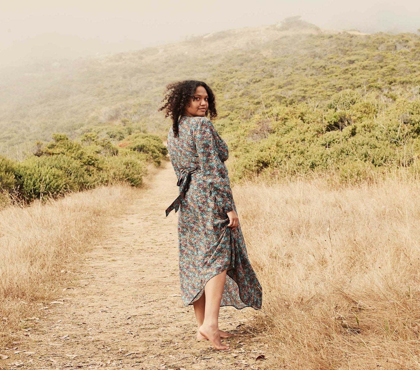 HMD -- CHARLESTON DRESS -- NAVY LADY BIRD FLORAL