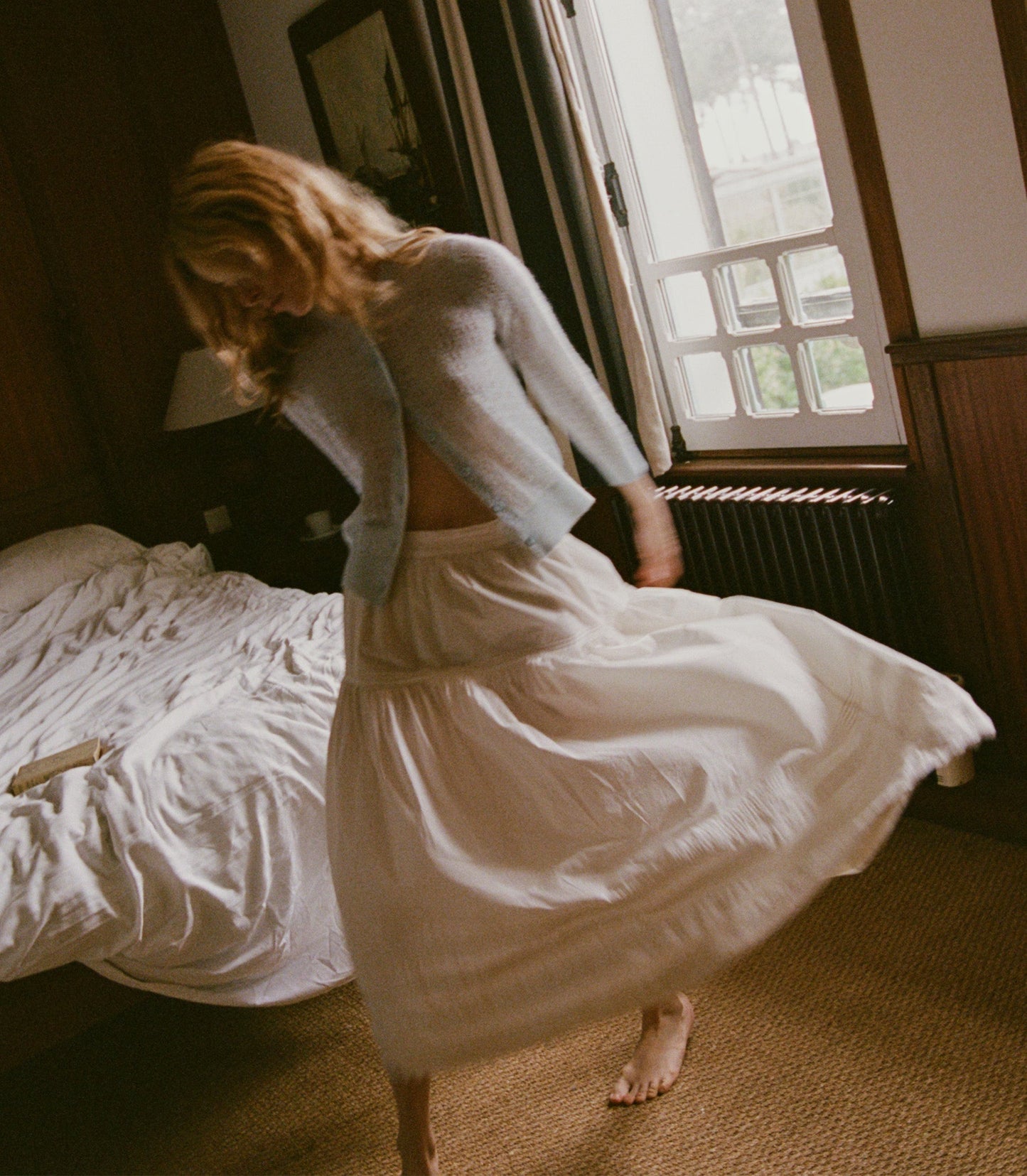 HMD -- DANAE POINTELLE CARDIGAN -- SKY