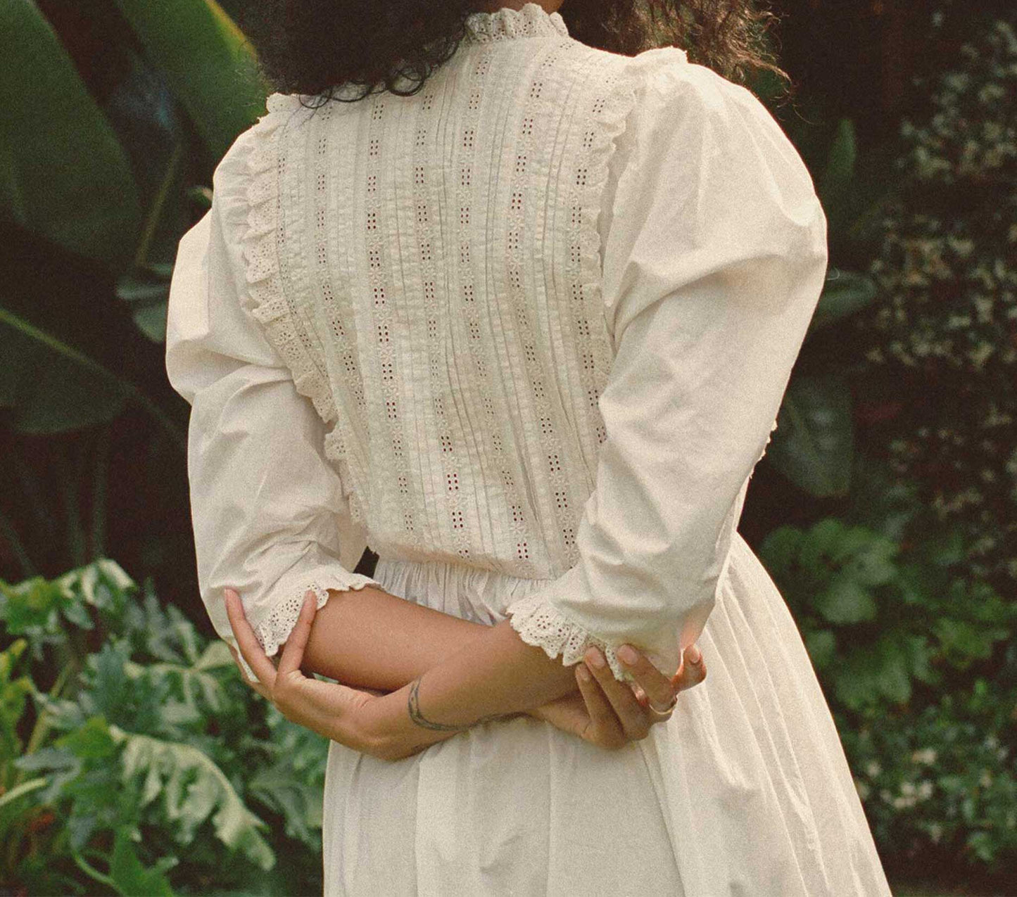 HMD -- DARBY DRESS -- POWDER