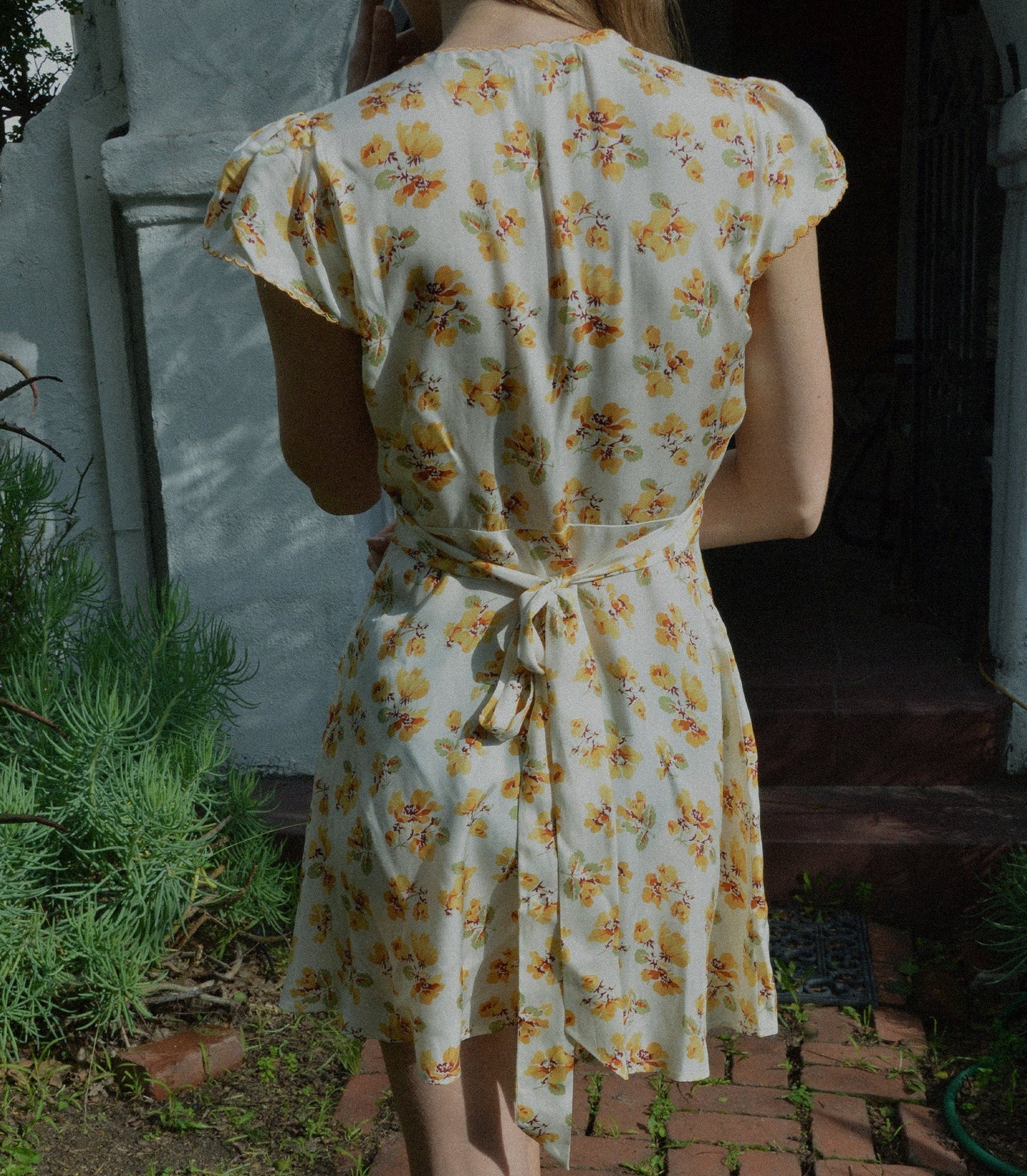 HMD -- DIANNE DRESS -- AMBER FROLICKING FLORAL