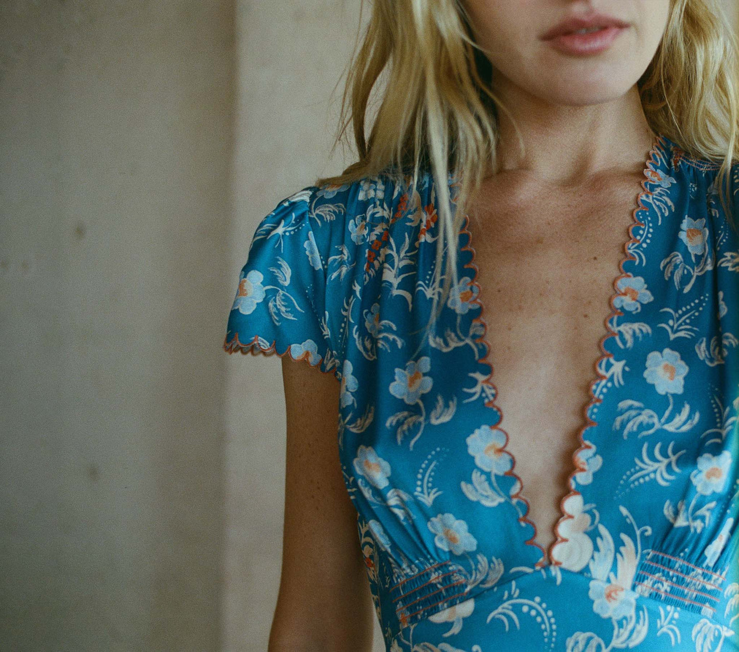 HMD -- DIANNE DRESS -- AZURE HOLLYHOCK HILLS