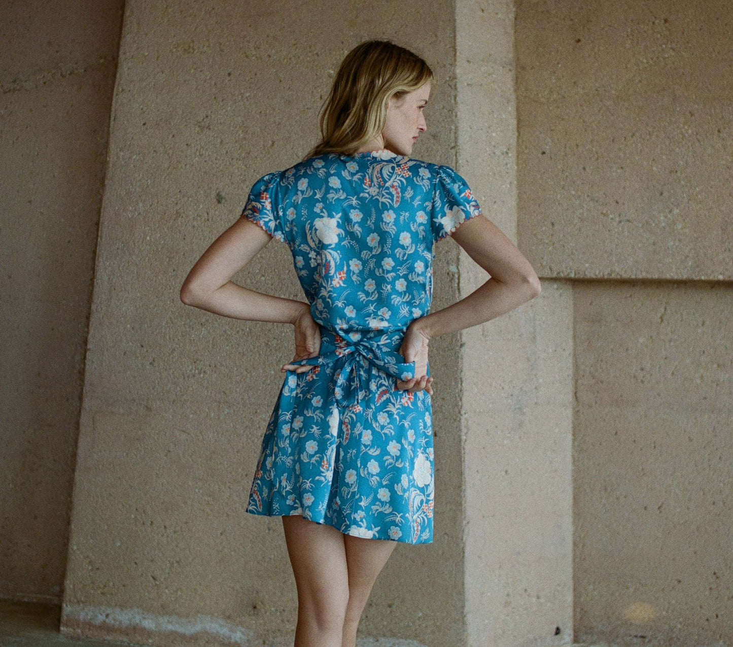 HMD -- DIANNE DRESS -- AZURE HOLLYHOCK HILLS