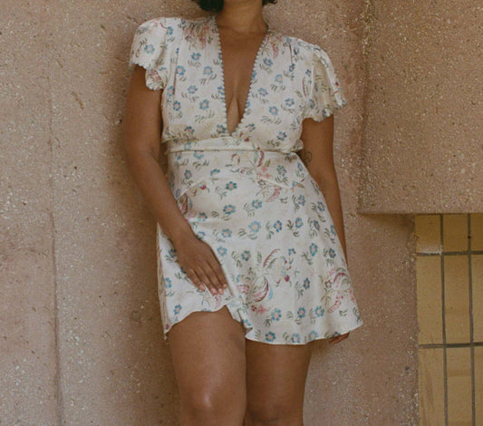 HMD -- DIANNE DRESS -- IVORY HOLLYHOCK HILLS