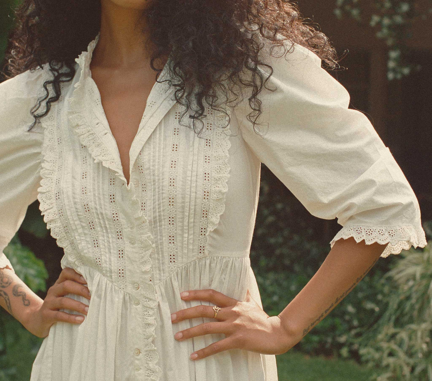 HMD -- DARBY DRESS -- POWDER