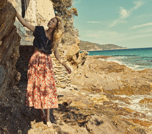 HMD -- HERA TOP -- BLACK