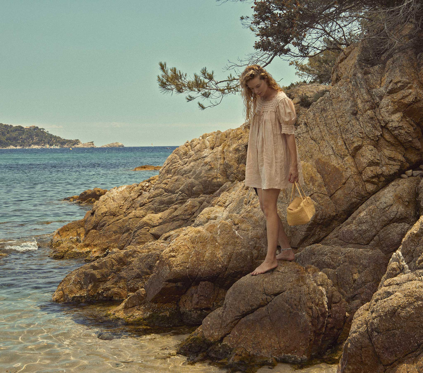 HMD -- NAVAN DRESS -- SUNDRIED ROSE