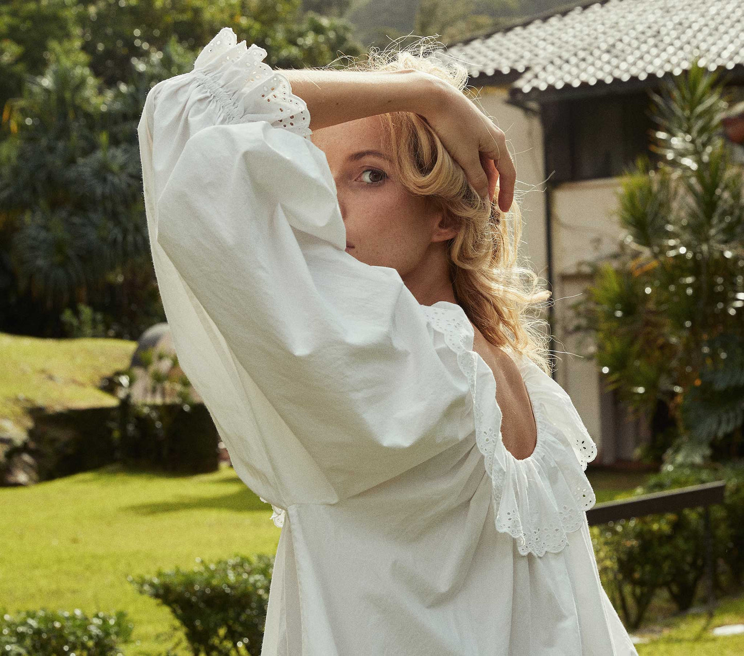 HMD -- WYNNE DRESS -- POWDER