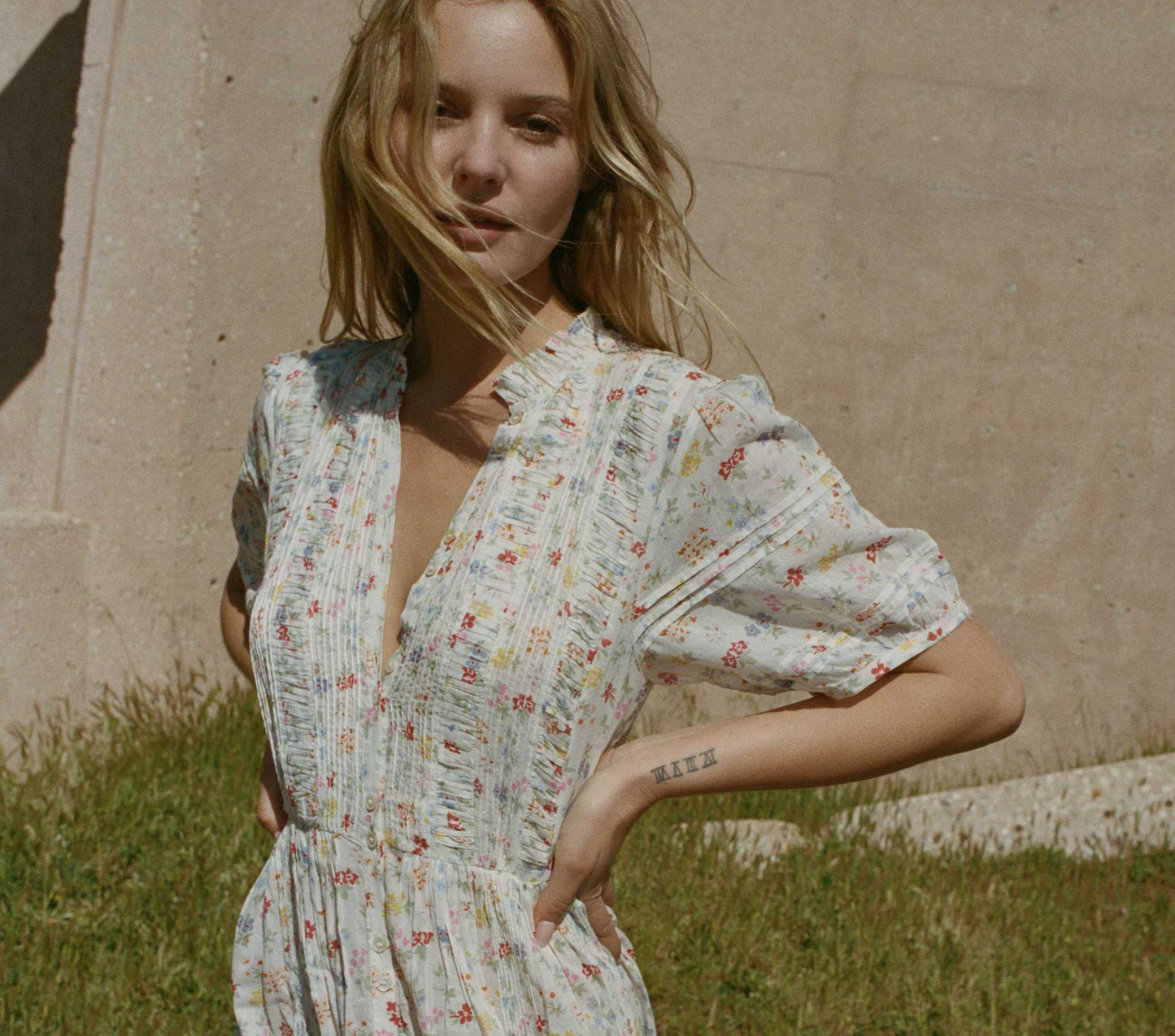 HMD -- HATHAWAY DRESS -- SPRING BOUQUET FLORAL