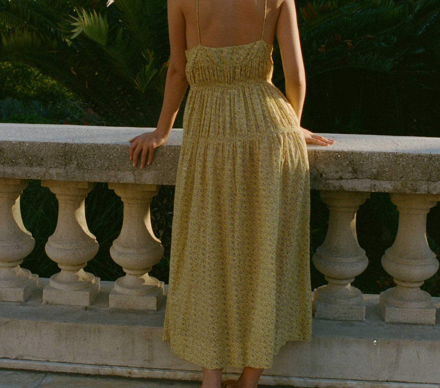 HMD -- IRINA DRESS -- MOONFLOWER FLORAL