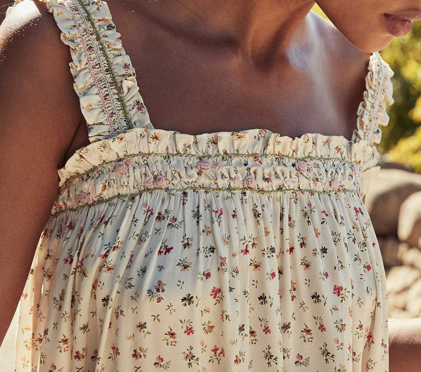 HMD -- EDREA DRESS -- COTTAGE BREEZE FLORAL