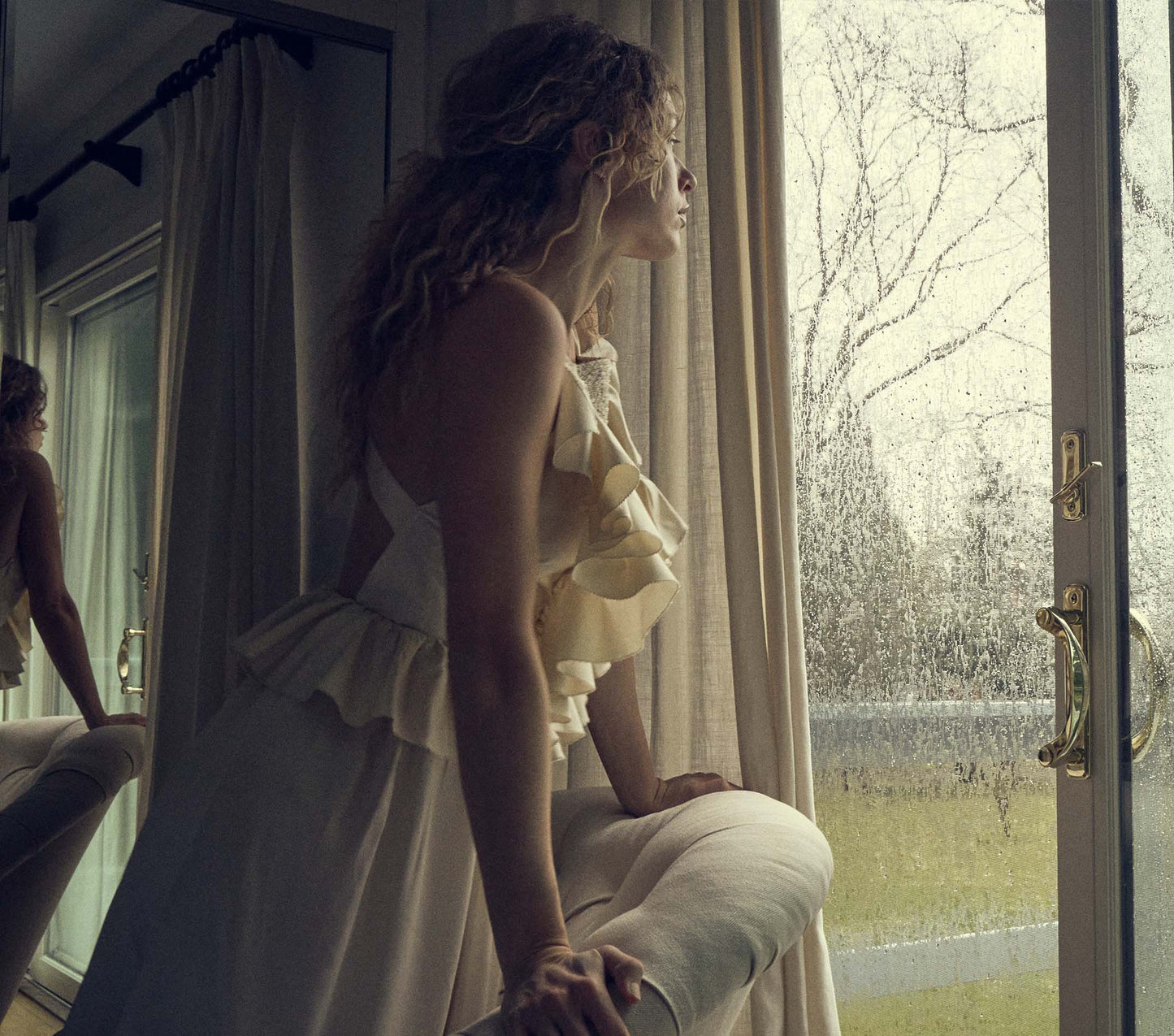 HMD -- ELOUISE DRESS -- MOTHER OF PEARL