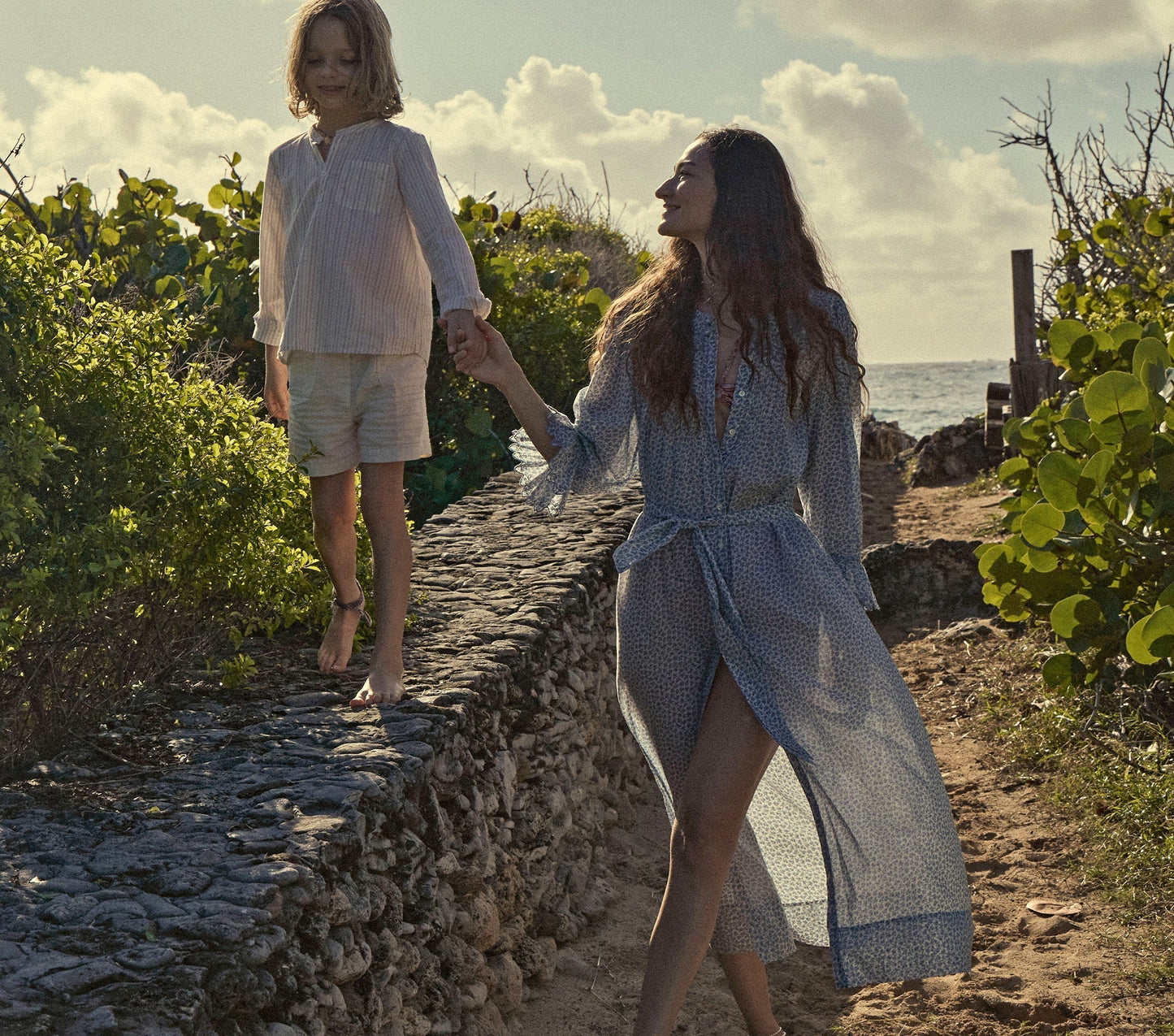 HMD -- HELENA DRESS -- BLUEBELL HILLSIDE BLOOM