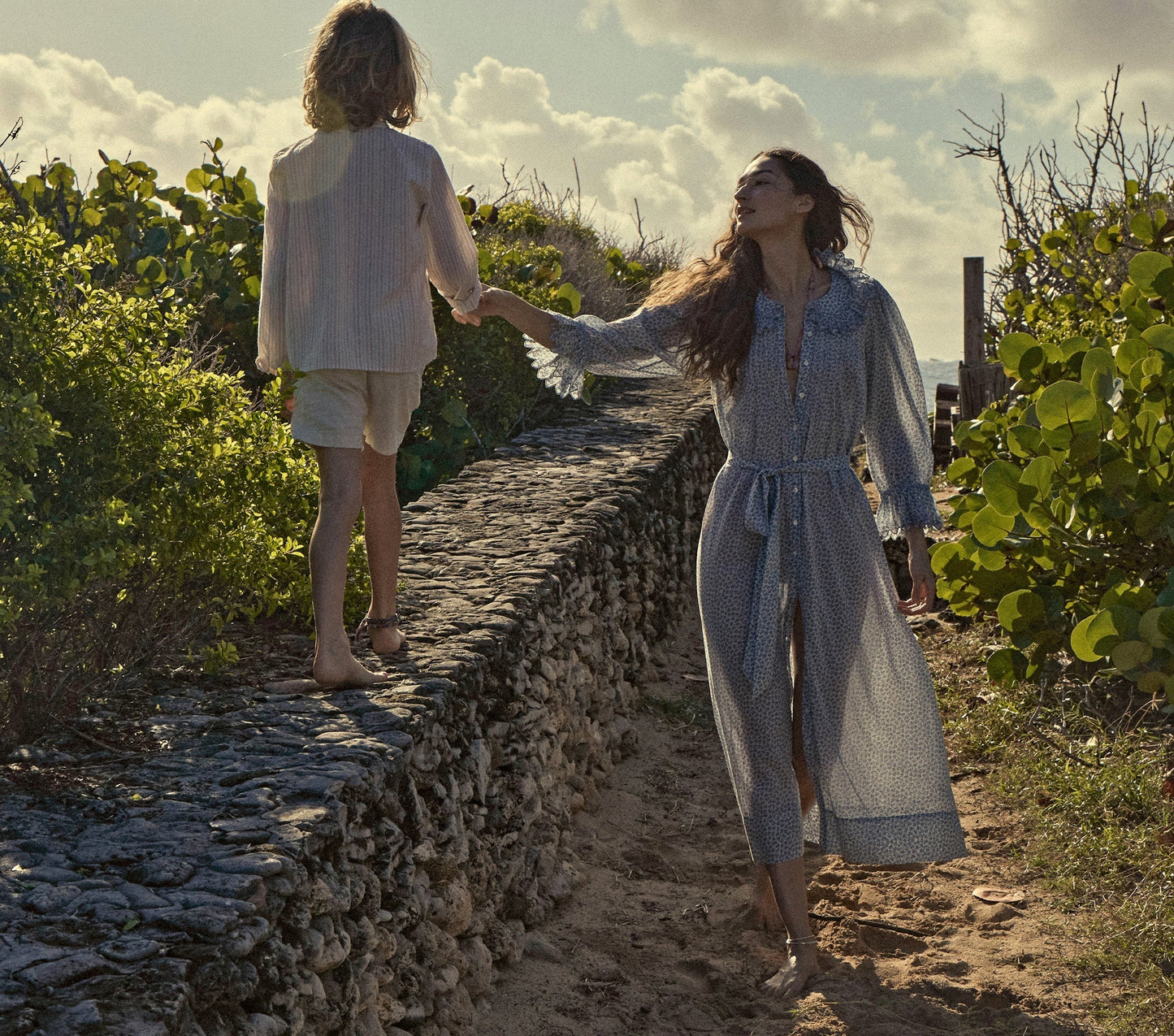 HMD -- HELENA DRESS -- BLUEBELL HILLSIDE BLOOM