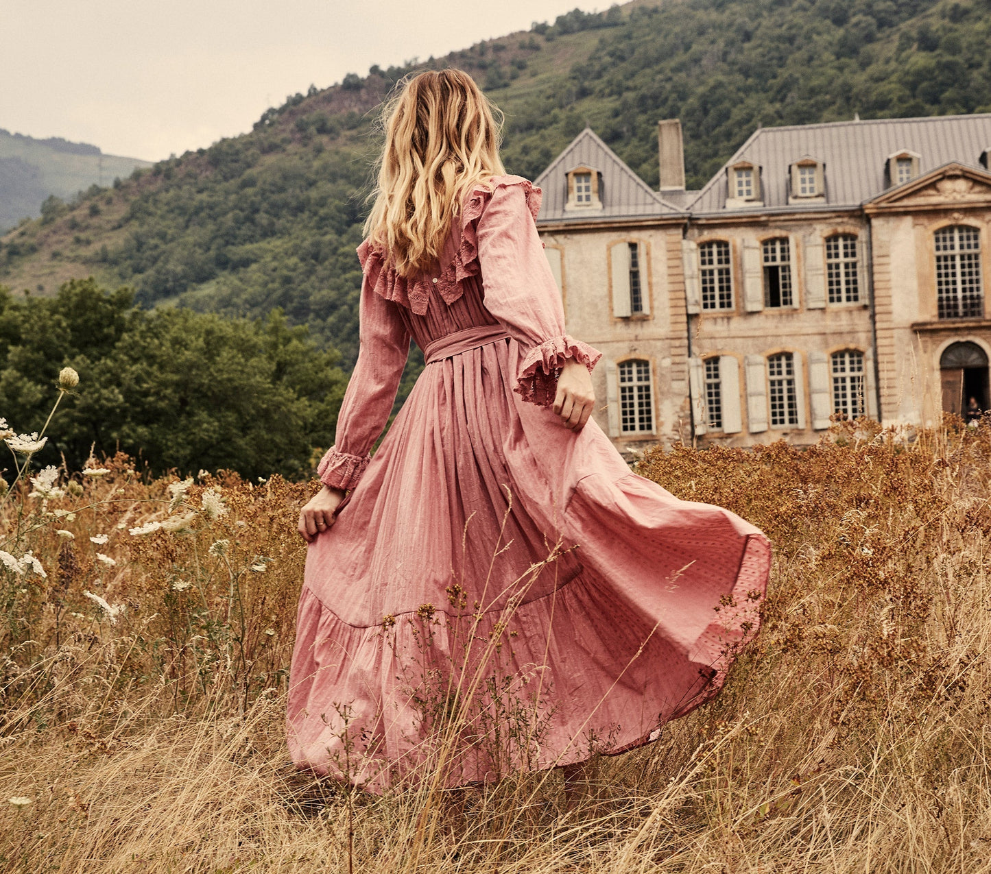 HMD -- HILLSIDE NIGHTGOWN -- BON BON