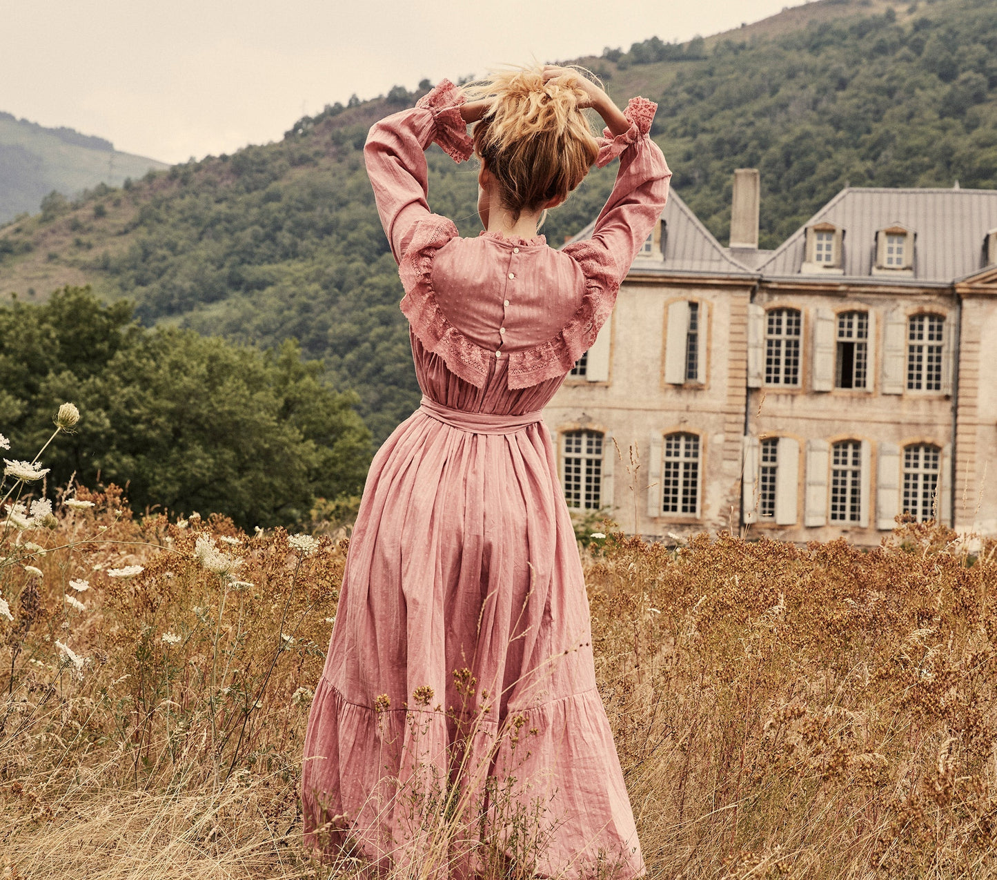 HMD -- HILLSIDE NIGHTGOWN -- BON BON